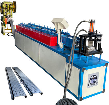 qualità  High End Good Quality Advertising Company Shutter Door With Punch Hole Cold Rolling Forming Machine Price fabbrica